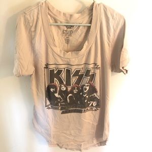 Kiss band graphic tee